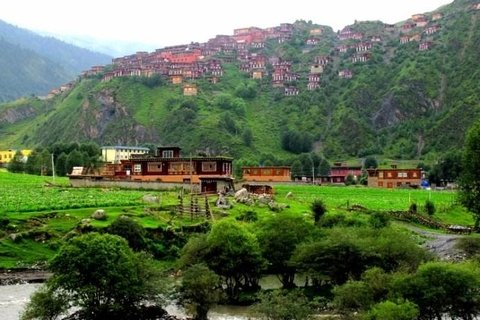 Dege Dzongsar Monastery