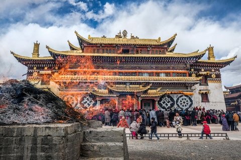 Fire ritual at Nangshuk monastery during Monlam festival