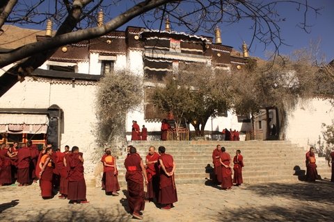 Monks inside of Tashilunpo Monastery